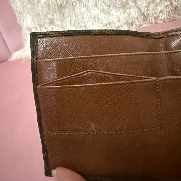 Vintage Louis Vuitton Monogram Snap-front Wallet. Authentic - Picture 8 of 9
